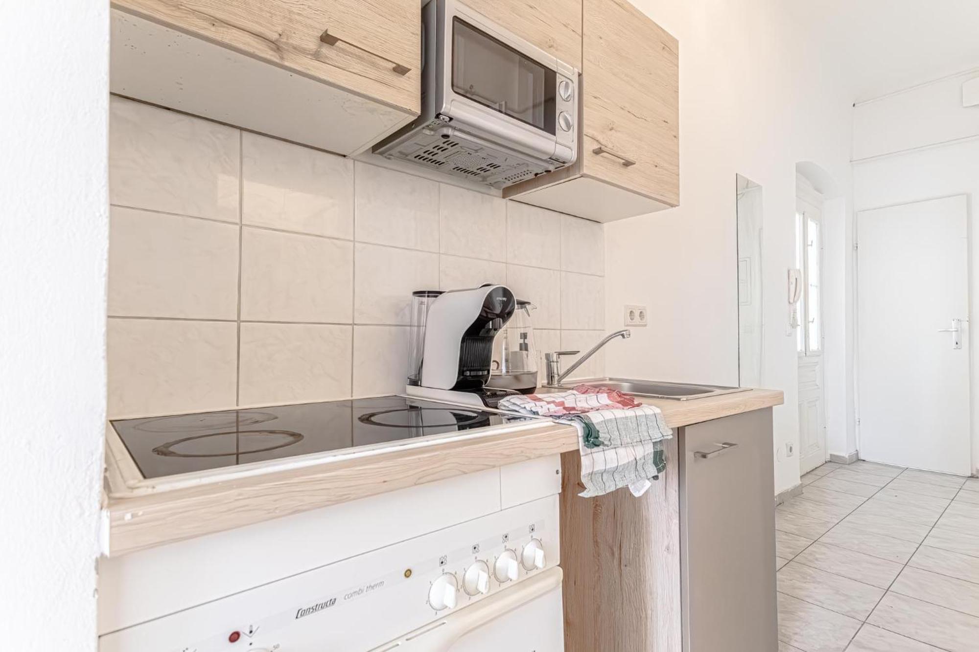 Explore Vienna 2Br And 1Lr Retreat Near Westbahnhof Exterior photo